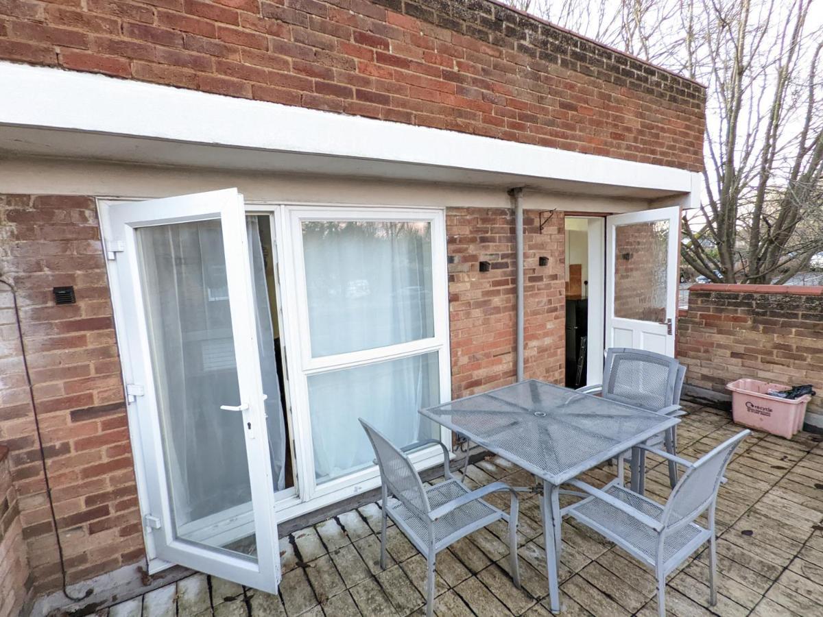 A&A Apartment Basildon Nevendon المظهر الخارجي الصورة