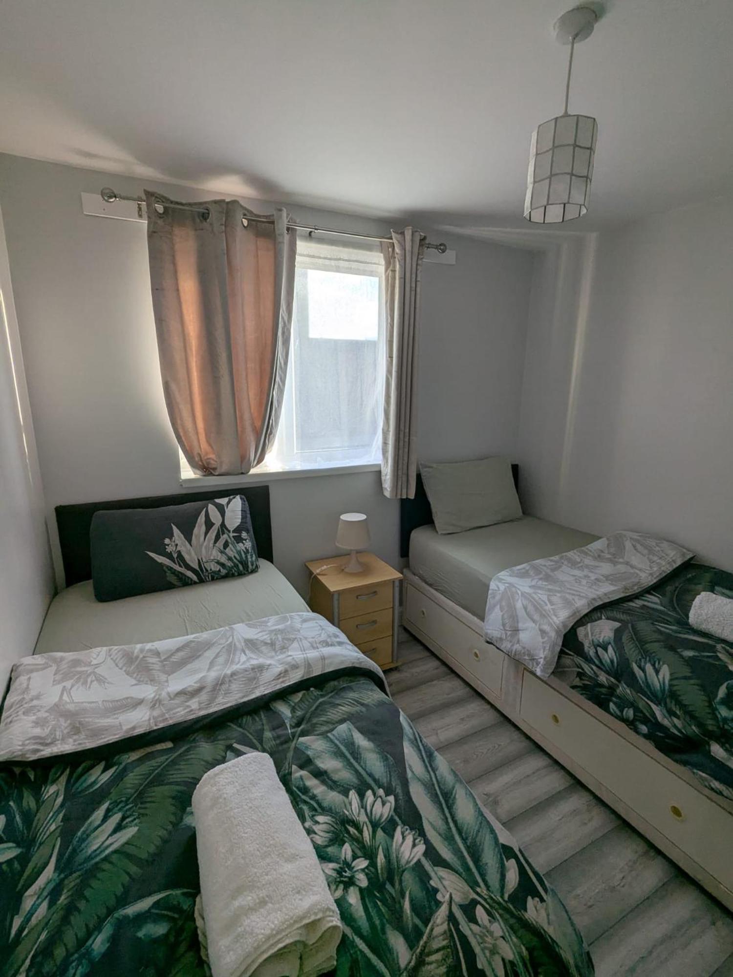 A&A Apartment Basildon Nevendon المظهر الخارجي الصورة