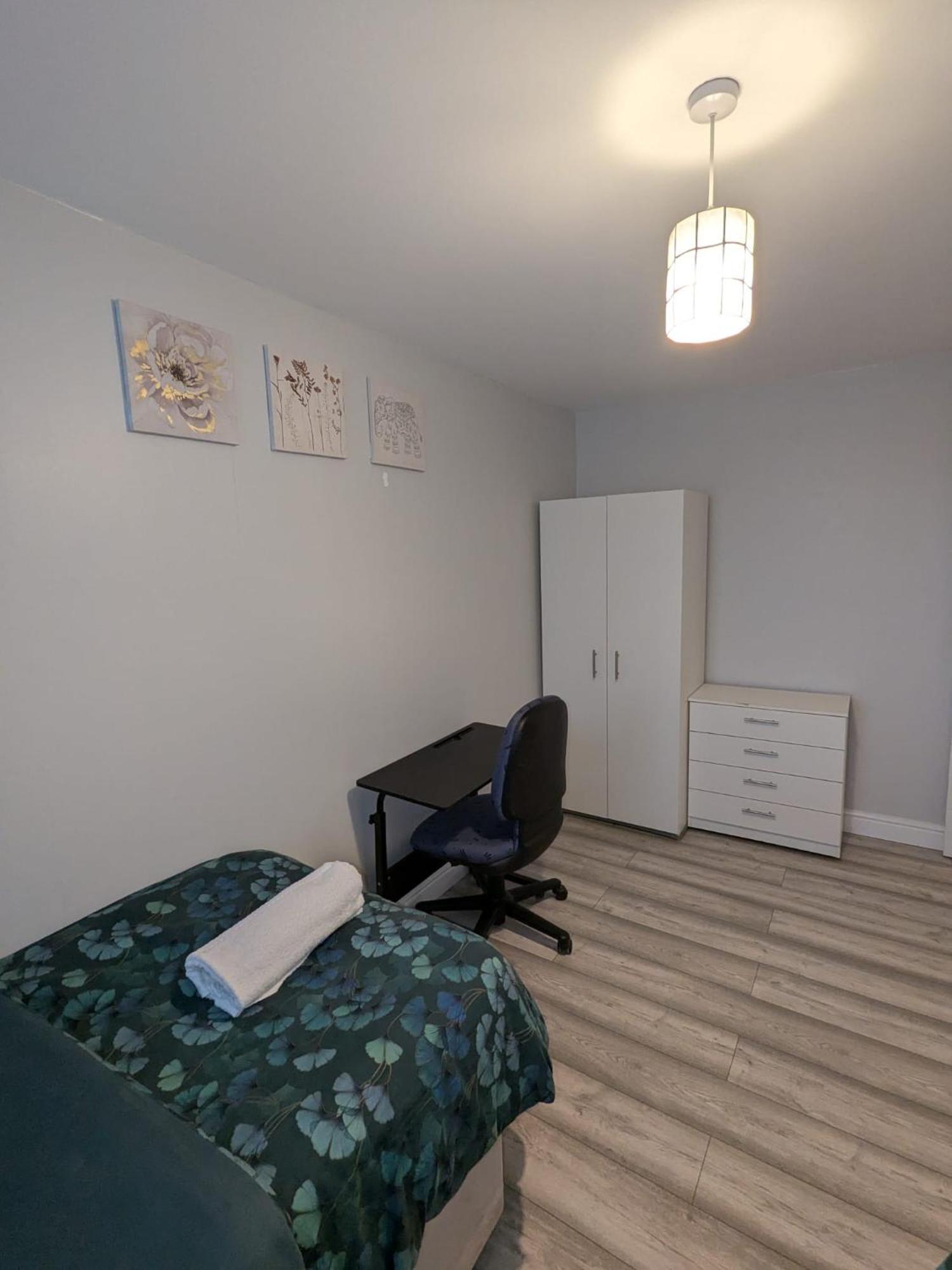 A&A Apartment Basildon Nevendon المظهر الخارجي الصورة