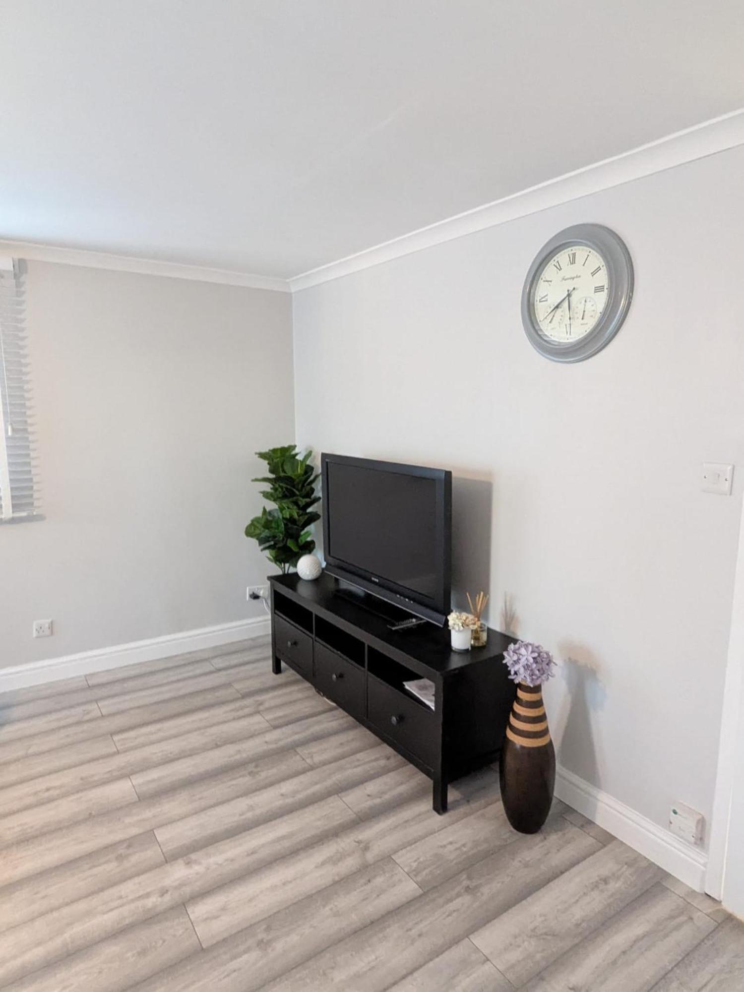 A&A Apartment Basildon Nevendon المظهر الخارجي الصورة