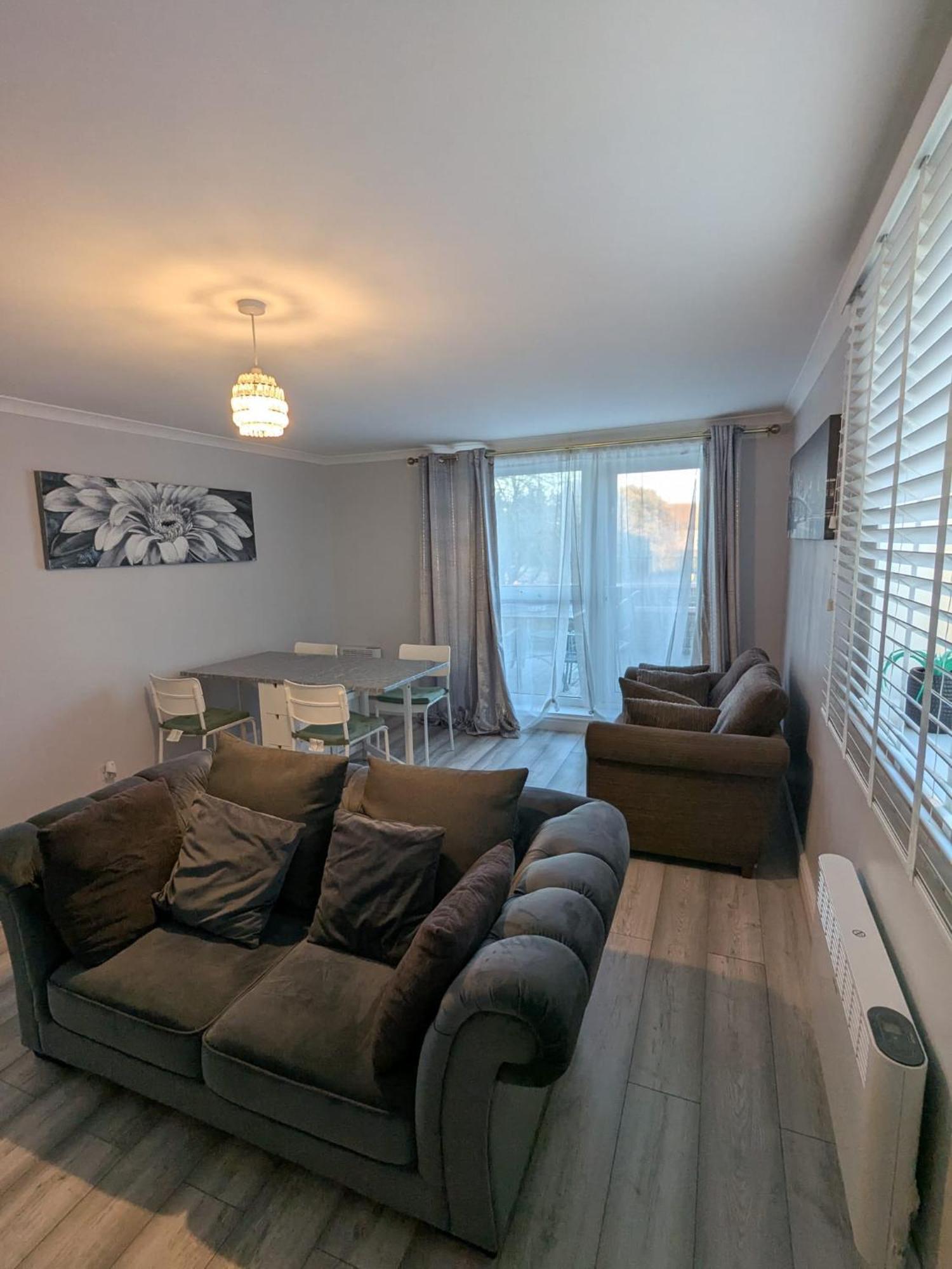 A&A Apartment Basildon Nevendon المظهر الخارجي الصورة