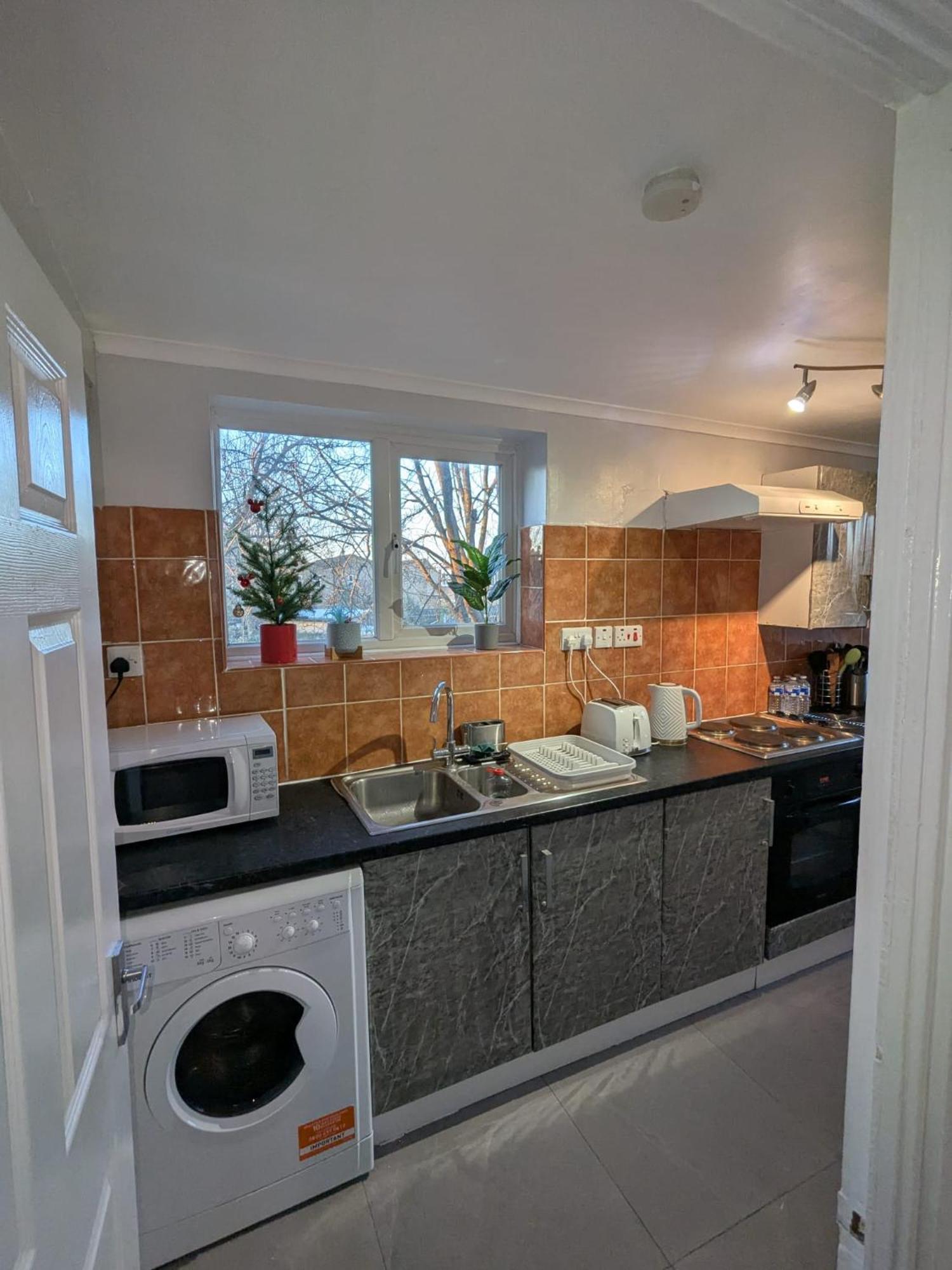 A&A Apartment Basildon Nevendon المظهر الخارجي الصورة